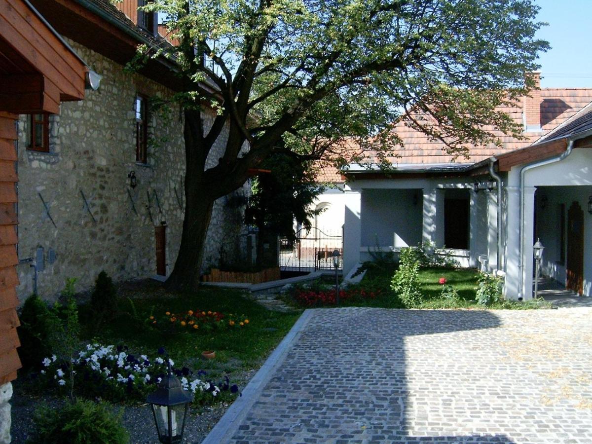 Trifecta Udvarhaz Tállya Extérieur photo